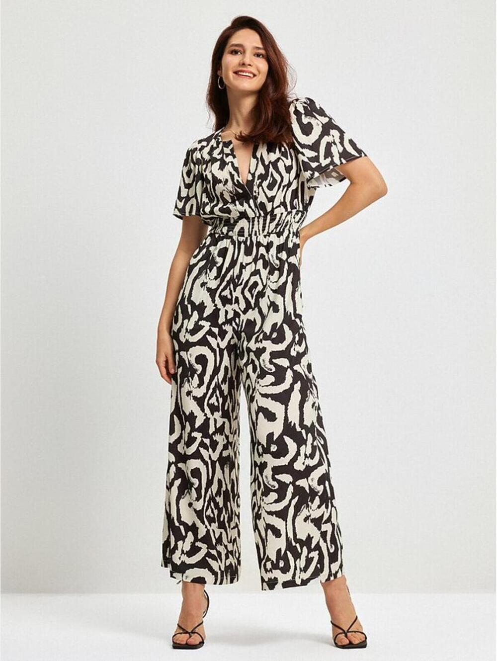 Black and White Abstract Print Jumpsuit - Medium dd2